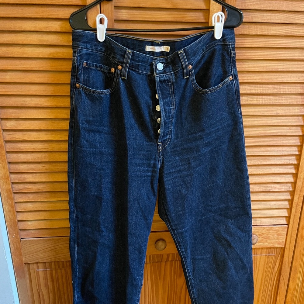 Brand new Levi's Ribcage Straight